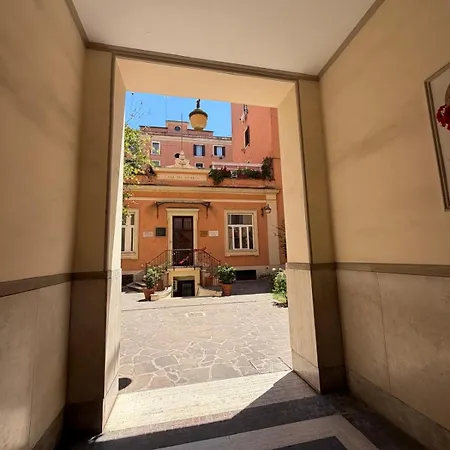 Hotel Emporium 4*